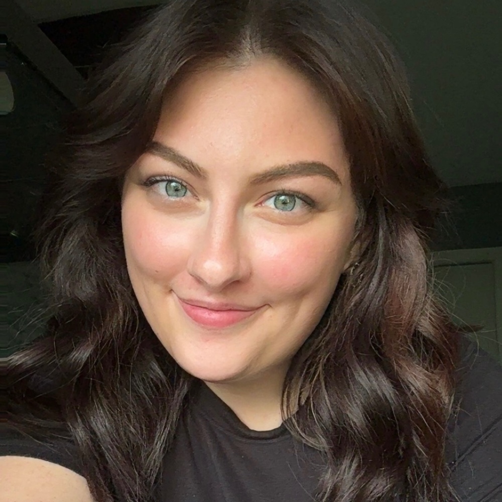 Meet your Posher, Raegan